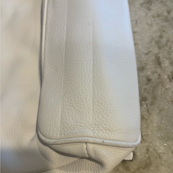 Michael Kors White Leather Fringe, Bucket Bag - Picture 4 of 7